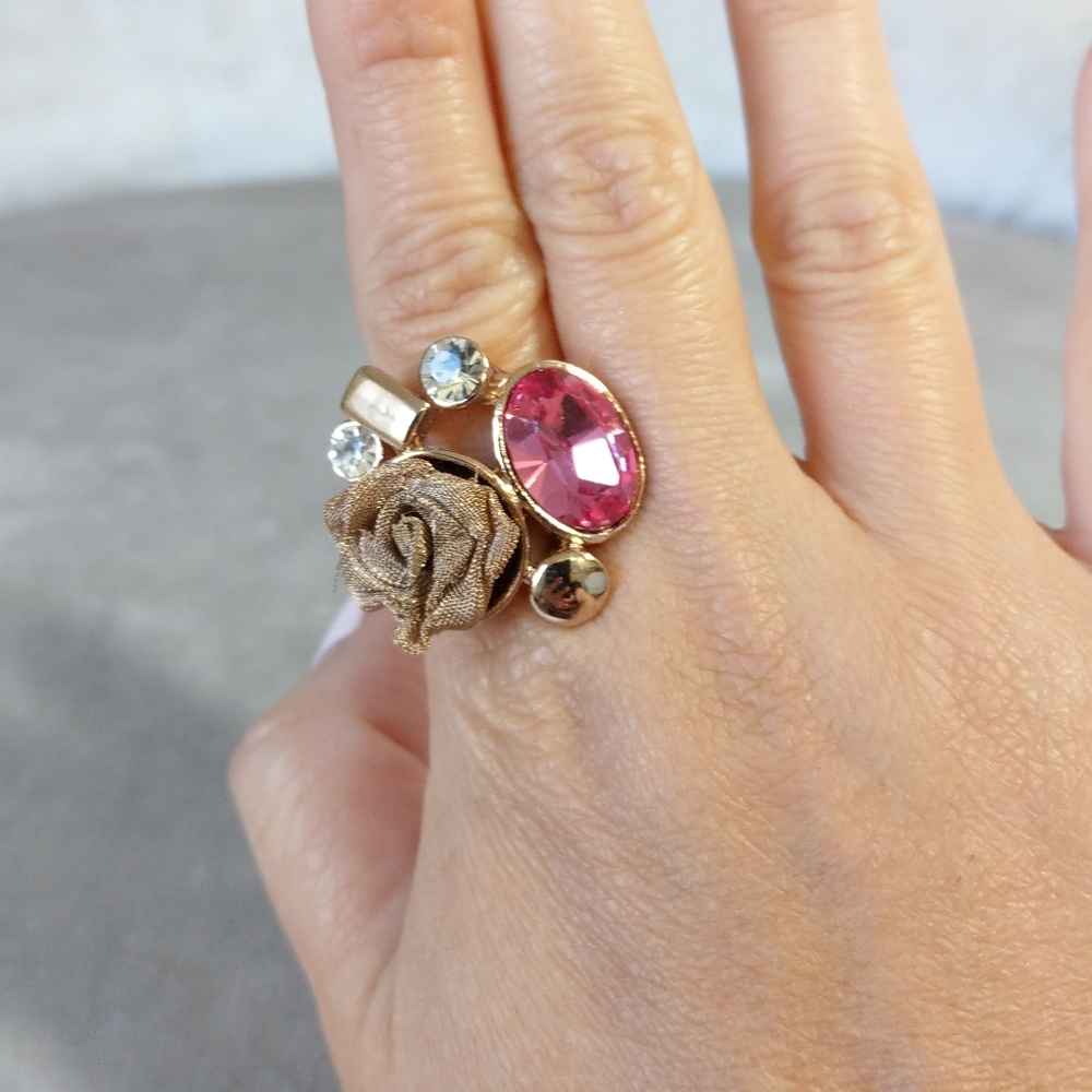 🍒STATEMENT RING🍒 - Picture 2 of 7